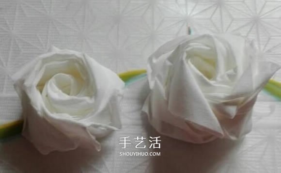 一張餐巾紙折玫瑰花 只需幾分鐘就可以搞定 -  rpnrmr.com