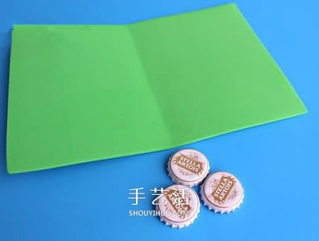 啤酒瓶蓋廢物利用 做一張超簡單的圣誕節(jié)卡片 -  rpnrmr.com