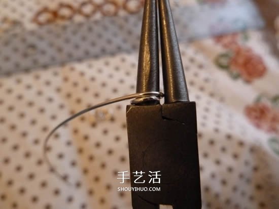 DIY銅線手鏈的步驟圖 銅線手工制作手飾教程 -  rpnrmr.com