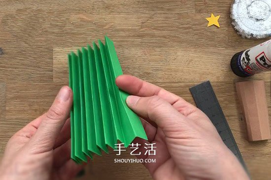 圣誕樹立體賀卡做法 手工立體圣誕樹賀卡制作 -  rpnrmr.com