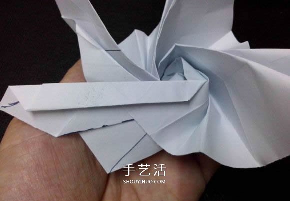 妮妮玫瑰的折法圖解 手工漂亮紙玫瑰折紙步驟 -  rpnrmr.com