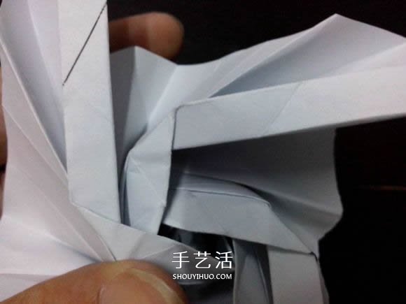 妮妮玫瑰的折法圖解 手工漂亮紙玫瑰折紙步驟 -  rpnrmr.com