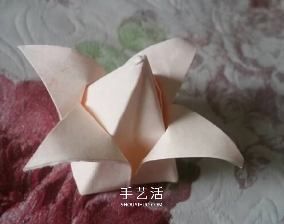 百合花的折法簡單易學 怎么折百合花的圖片 -  rpnrmr.com