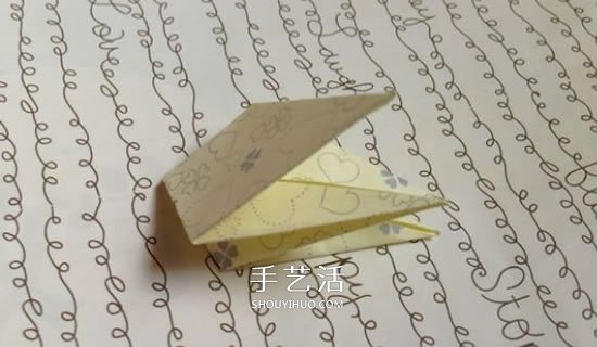 看著很像四葉草 漂亮四瓣紙花的折紙方法圖解 -  rpnrmr.com