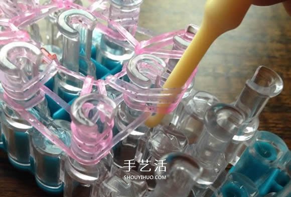 怎樣用橡皮筋編織戒指 編成漂亮的花朵造型 -  rpnrmr.com