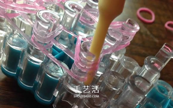怎樣用橡皮筋編織戒指 編成漂亮的花朵造型 -  rpnrmr.com