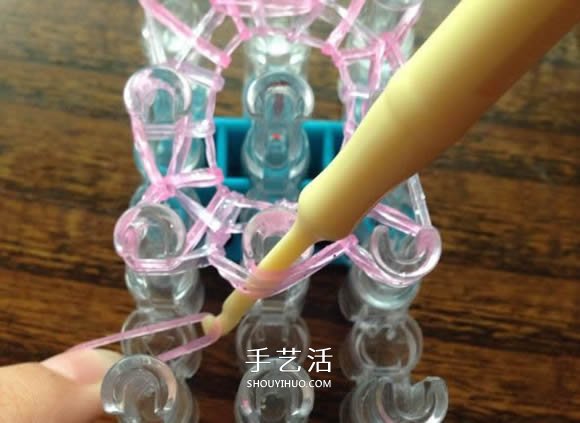 怎樣用橡皮筋編織戒指 編成漂亮的花朵造型 -  rpnrmr.com