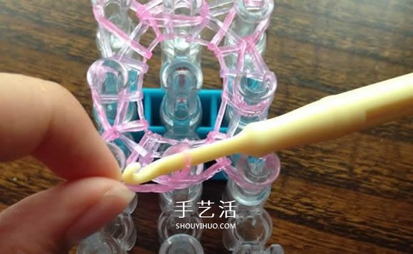 怎樣用橡皮筋編織戒指 編成漂亮的花朵造型 -  rpnrmr.com