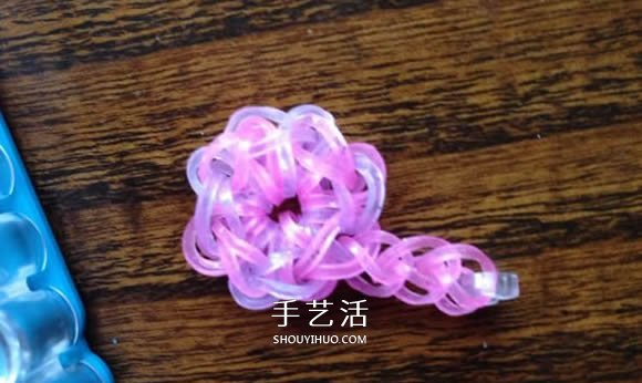 怎樣用橡皮筋編織戒指 編成漂亮的花朵造型 -  rpnrmr.com
