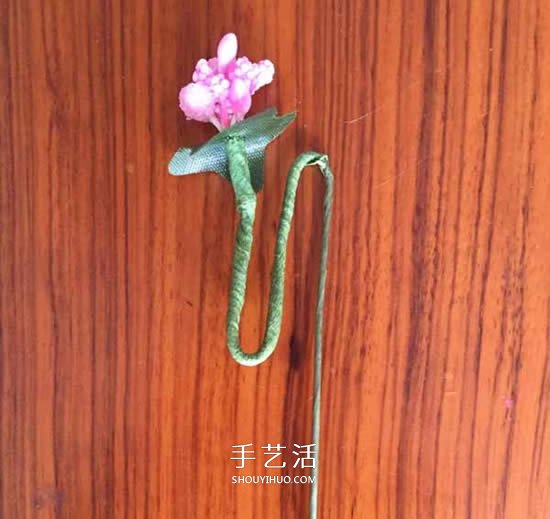 卷紙筒廢物利用 和紙花一起做漂亮圣誕花環(huán) -  rpnrmr.com