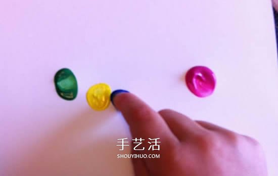 簡單的幼兒手指畫 做一張可愛的感恩節(jié)賀卡 -  rpnrmr.com