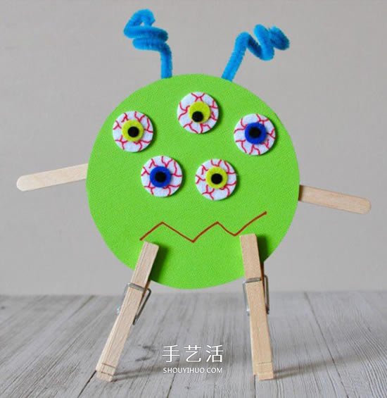 幼兒萬圣節(jié)小怪物DIY 舊光盤廢物利用做怪物 -  rpnrmr.com