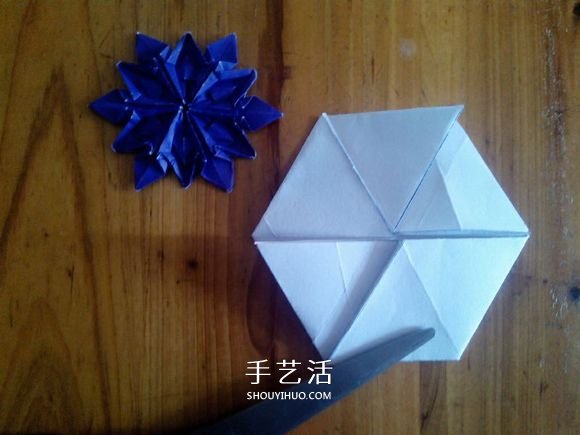 3D立體雪花的折紙圖解 復(fù)雜精美雪花的折法 -  rpnrmr.com