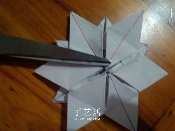 3D立體雪花的折紙圖解 復(fù)雜精美雪花的折法 -  rpnrmr.com