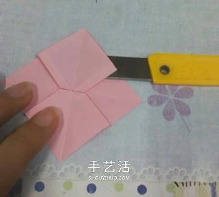 帶蓋方形包裝盒的折法 還包括盒蓋上的蝴蝶結 -  rpnrmr.com