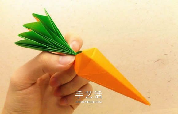 手工蔬菜折紙教程 帶葉子胡蘿卜的折法圖解 -  rpnrmr.com