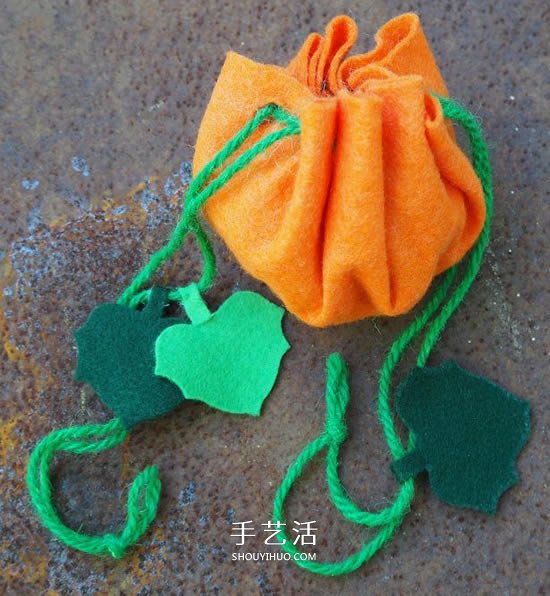 萬圣節(jié)南瓜袋制作方法 布藝南瓜糖果袋的做法 -  rpnrmr.com