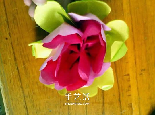 月季花的折法簡單易學(xué) 情人節(jié)月季花手工制作 -  rpnrmr.com