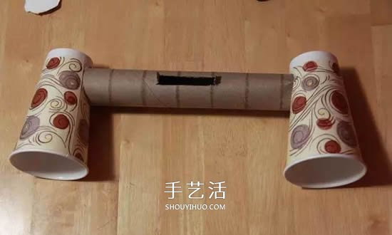 保鮮膜筒和紙杯廢物利用 簡易手機擴音器的做法 -  rpnrmr.com