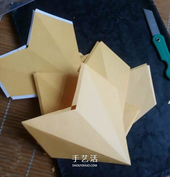 如何用卡紙做五角星 立體五角星的折法圖解 -  rpnrmr.com