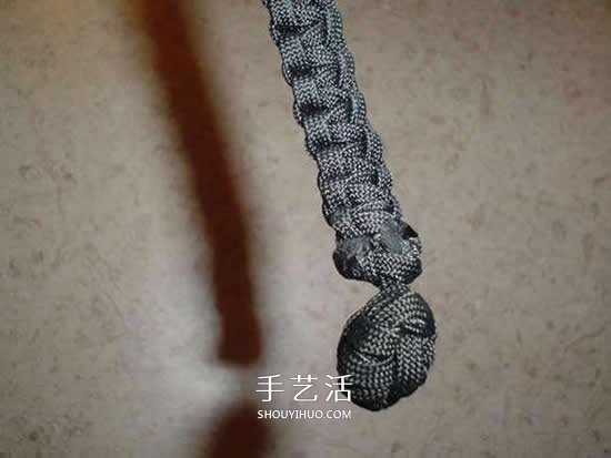 男士傘繩手繩的編法 簡(jiǎn)潔陽(yáng)剛男手鏈編織圖 -  rpnrmr.com