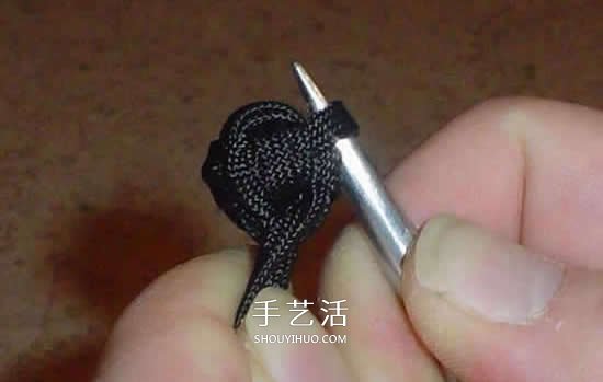 男士傘繩手繩的編法 簡(jiǎn)潔陽(yáng)剛男手鏈編織圖 -  rpnrmr.com