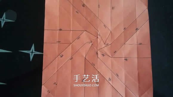 玫瑰紙盒的折法圖解 情人節(jié)玫瑰禮品盒折紙 -  rpnrmr.com