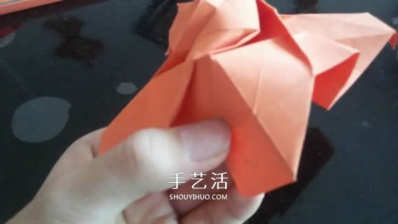 玫瑰紙盒的折法圖解 情人節(jié)玫瑰禮品盒折紙 -  rpnrmr.com