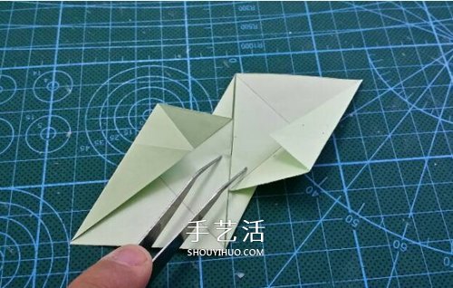 怎么折紙星星花球圖解 發(fā)射光芒立體星星的折法 -  rpnrmr.com