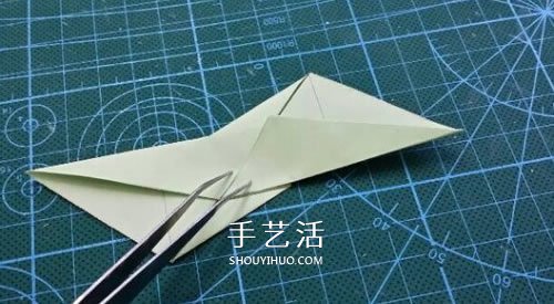 怎么折紙星星花球圖解 發(fā)射光芒立體星星的折法 -  rpnrmr.com