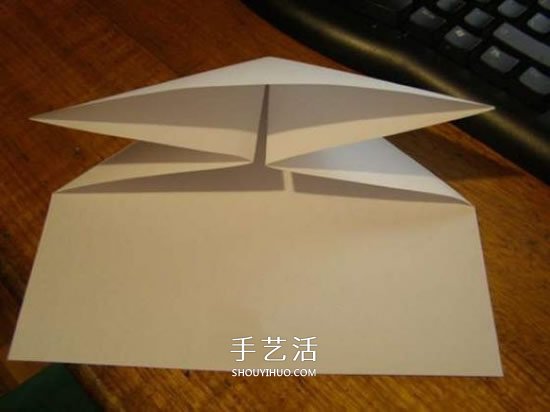 飛得更快更遠(yuǎn)！ 簡(jiǎn)單紙飛機(jī)的折紙方法圖解 -  rpnrmr.com