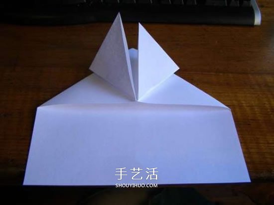 飛得更快更遠(yuǎn)！ 簡(jiǎn)單紙飛機(jī)的折紙方法圖解 -  rpnrmr.com