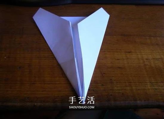 飛得更快更遠(yuǎn)！ 簡(jiǎn)單紙飛機(jī)的折紙方法圖解 -  rpnrmr.com