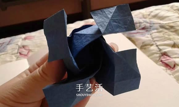 折紙玫瑰花教程 漂亮貝利爾玫瑰的折法步驟 -  rpnrmr.com