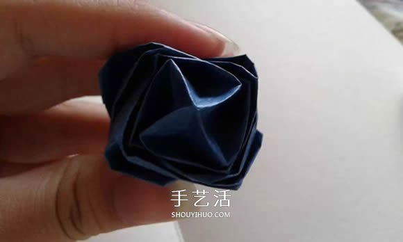 折紙玫瑰花教程 漂亮貝利爾玫瑰的折法步驟 -  rpnrmr.com