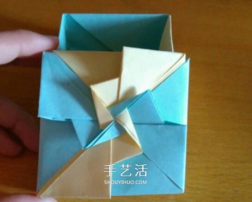 風(fēng)車盒子怎么折圖解教程 方形風(fēng)車禮盒的折法 -  rpnrmr.com
