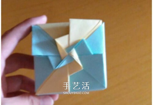 風(fēng)車盒子怎么折圖解教程 方形風(fēng)車禮盒的折法 -  rpnrmr.com