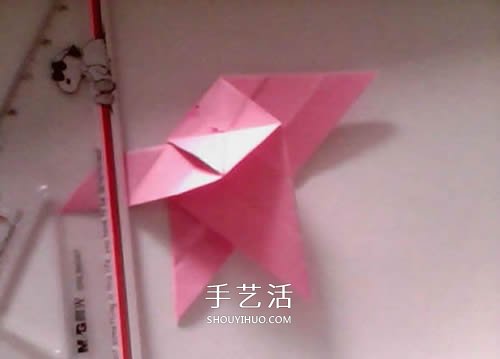 簡(jiǎn)單紙玫瑰花的折法 像是還未完全綻放的結(jié)構(gòu) -  rpnrmr.com