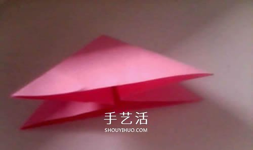 簡(jiǎn)單紙玫瑰花的折法 像是還未完全綻放的結(jié)構(gòu) -  rpnrmr.com