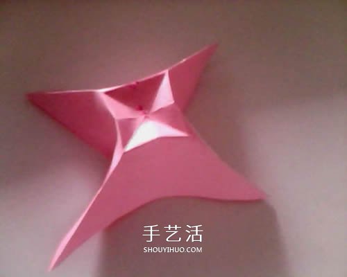 簡(jiǎn)單紙玫瑰花的折法 像是還未完全綻放的結(jié)構(gòu) -  rpnrmr.com