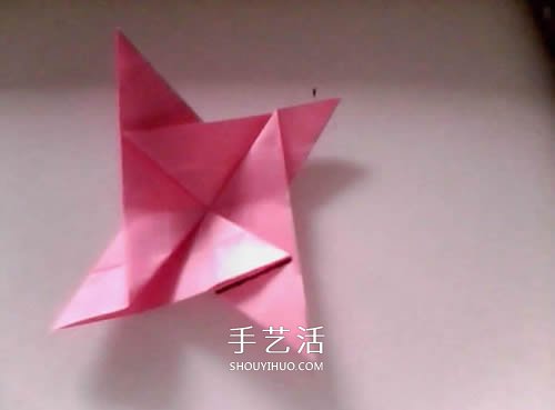 簡(jiǎn)單紙玫瑰花的折法 像是還未完全綻放的結(jié)構(gòu) -  rpnrmr.com