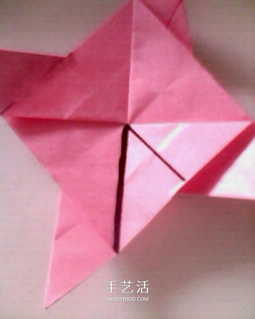 簡(jiǎn)單紙玫瑰花的折法 像是還未完全綻放的結(jié)構(gòu) -  rpnrmr.com