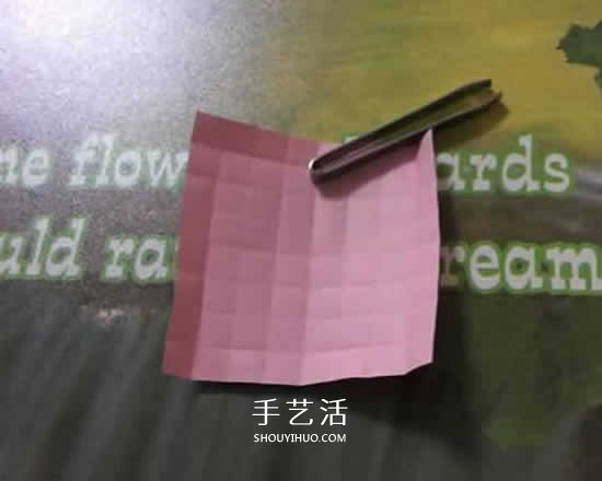 便簽紙折花的教程 迷你玫瑰花手工折紙圖解 -  rpnrmr.com