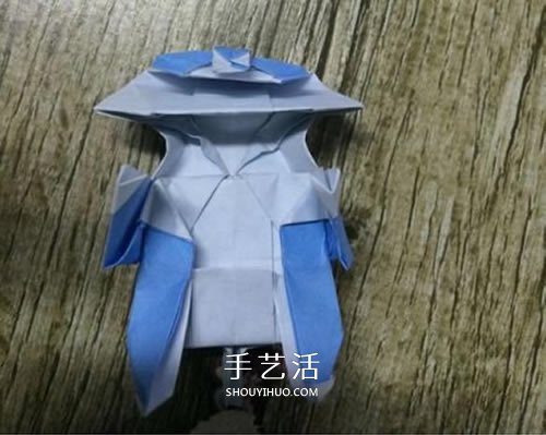折紙站立大熊貓的圖解教程 可愛的卡通形象 -  rpnrmr.com
