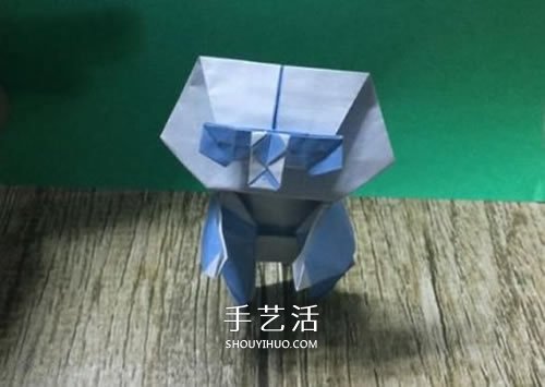 折紙站立大熊貓的圖解教程 可愛的卡通形象 -  rpnrmr.com