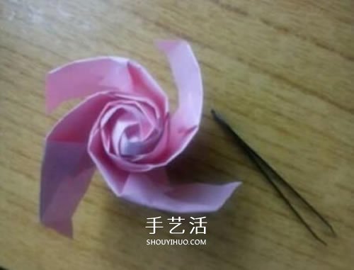 AP玫瑰折紙方法圖解 漂亮花型玫瑰怎么折圖解 -  rpnrmr.com