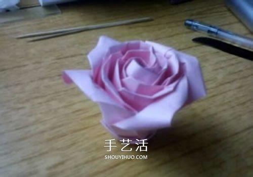 AP玫瑰折紙方法圖解 漂亮花型玫瑰怎么折圖解 -  rpnrmr.com