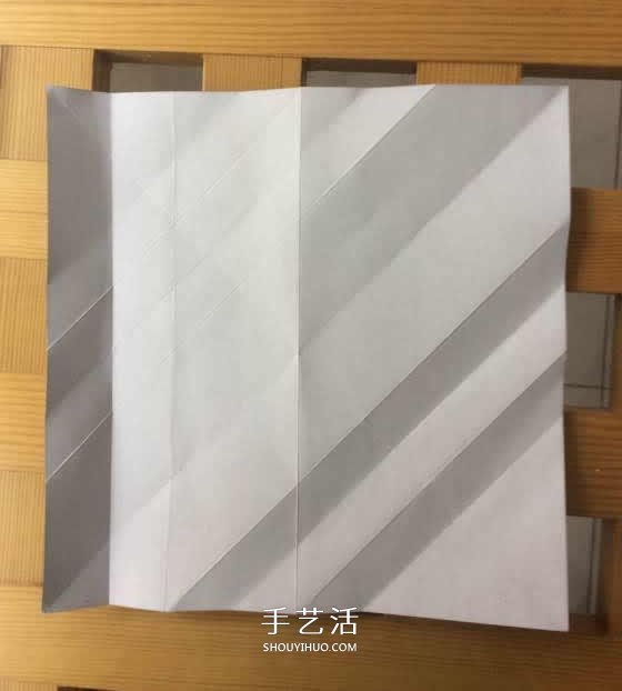 爬行大熊貓的折紙步驟圖解 憨態(tài)可掬很可愛~ -  rpnrmr.com
