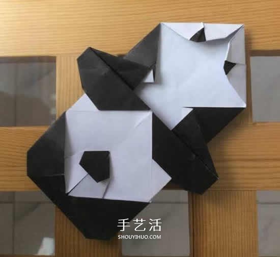 爬行大熊貓的折紙步驟圖解 憨態(tài)可掬很可愛~ -  rpnrmr.com