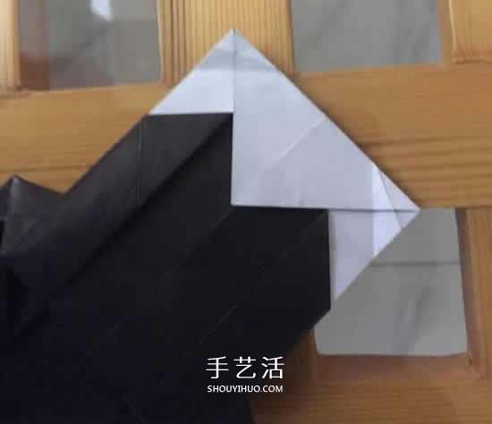 爬行大熊貓的折紙步驟圖解 憨態(tài)可掬很可愛~ -  rpnrmr.com